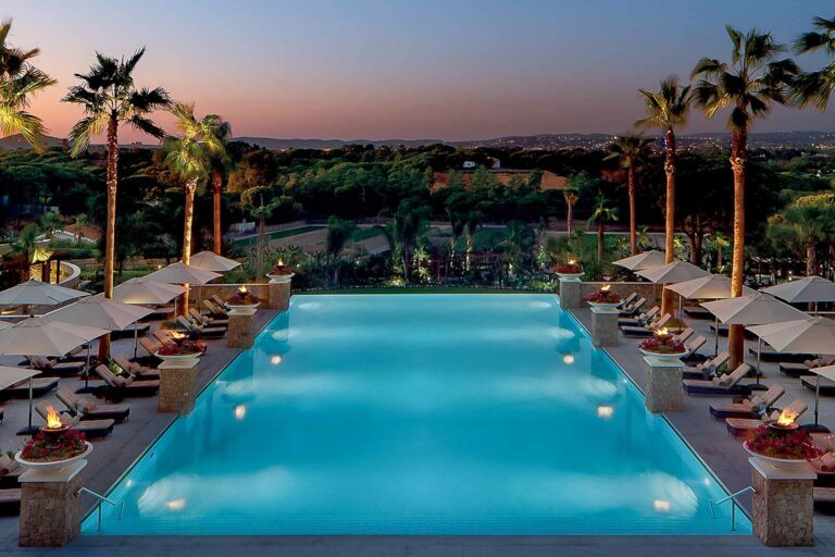 Photo of commercial swimming pool in portugal