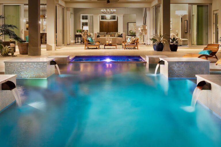 Swimming Pool photo with spa
