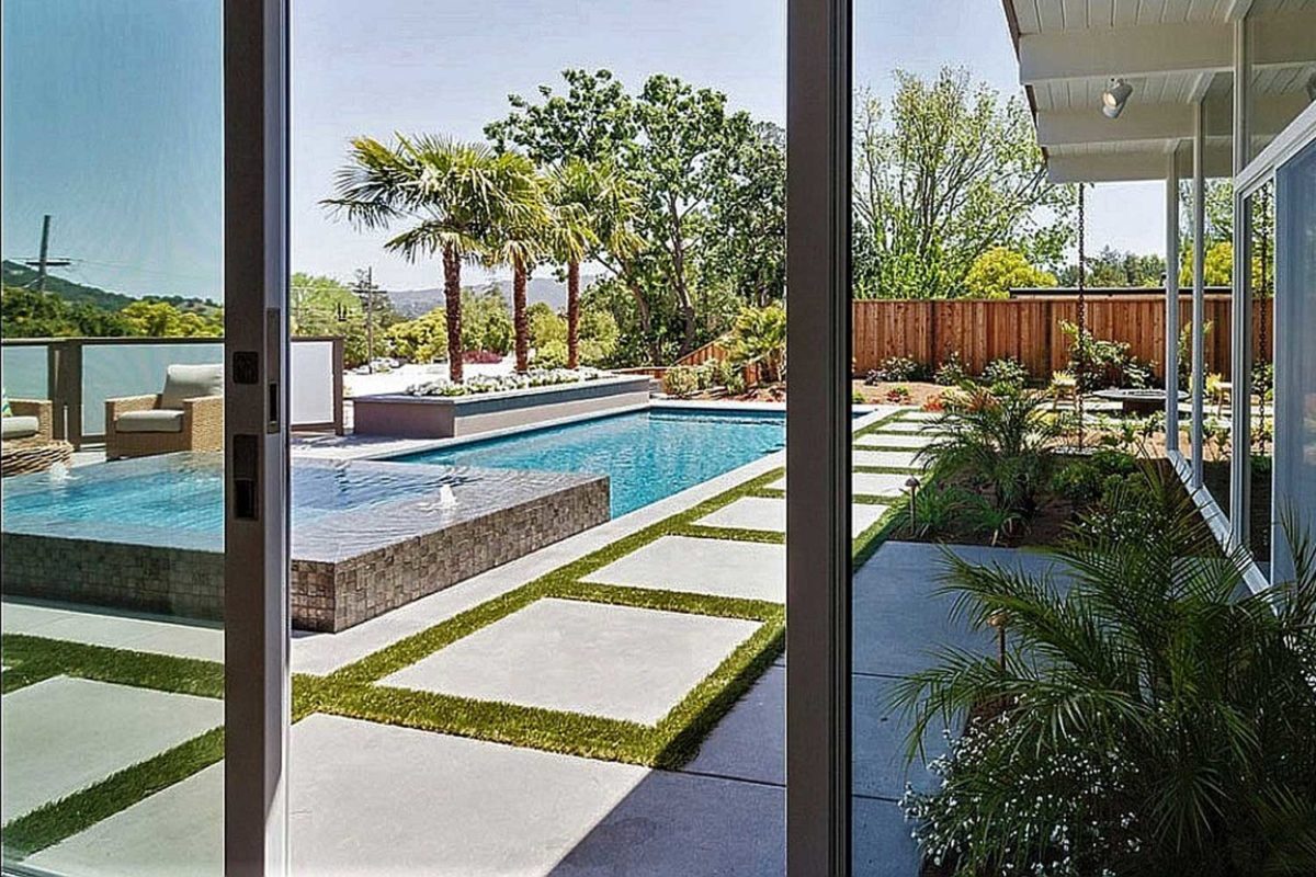 G1C Silverado spa house view