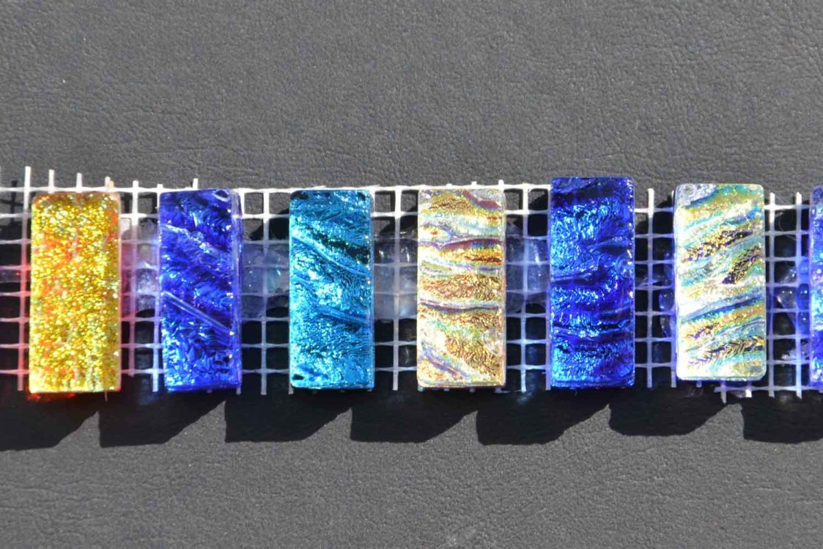 Jewel-Inlay-bright-sunlight-detail
