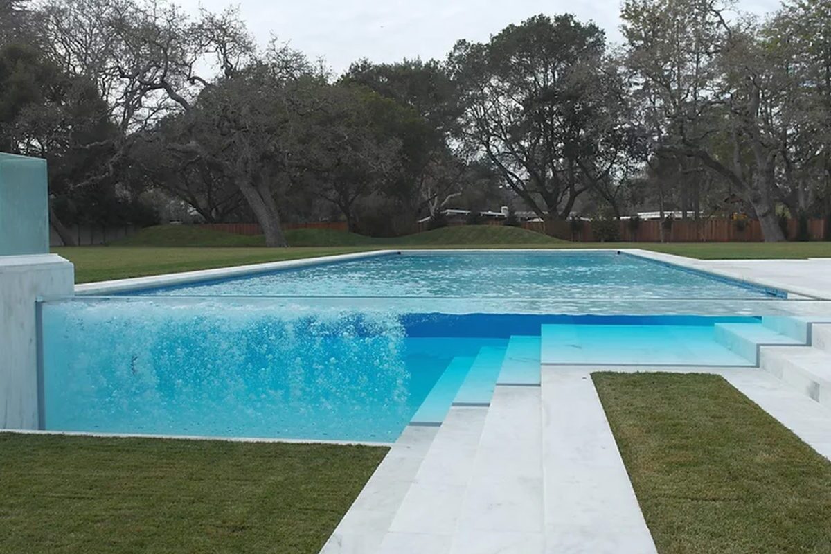 R1C Absolute White all tiled pool floor