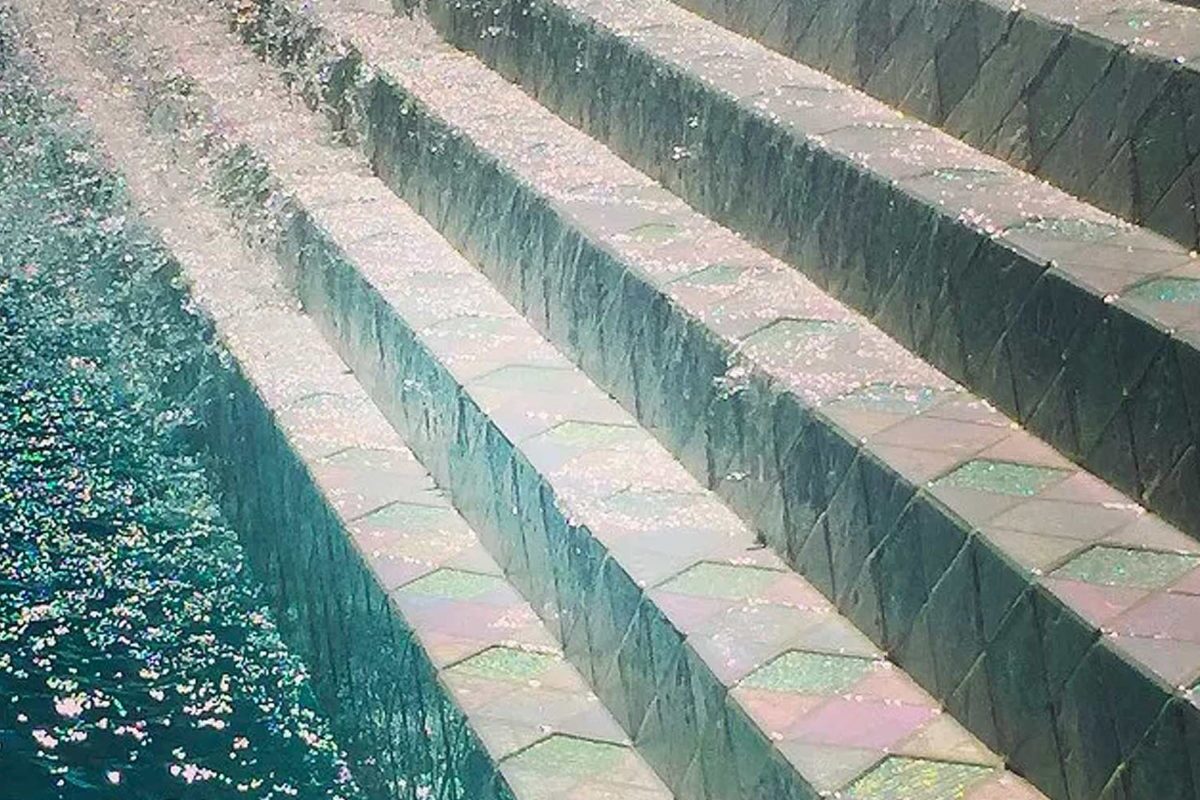 Tile photo Absolute White