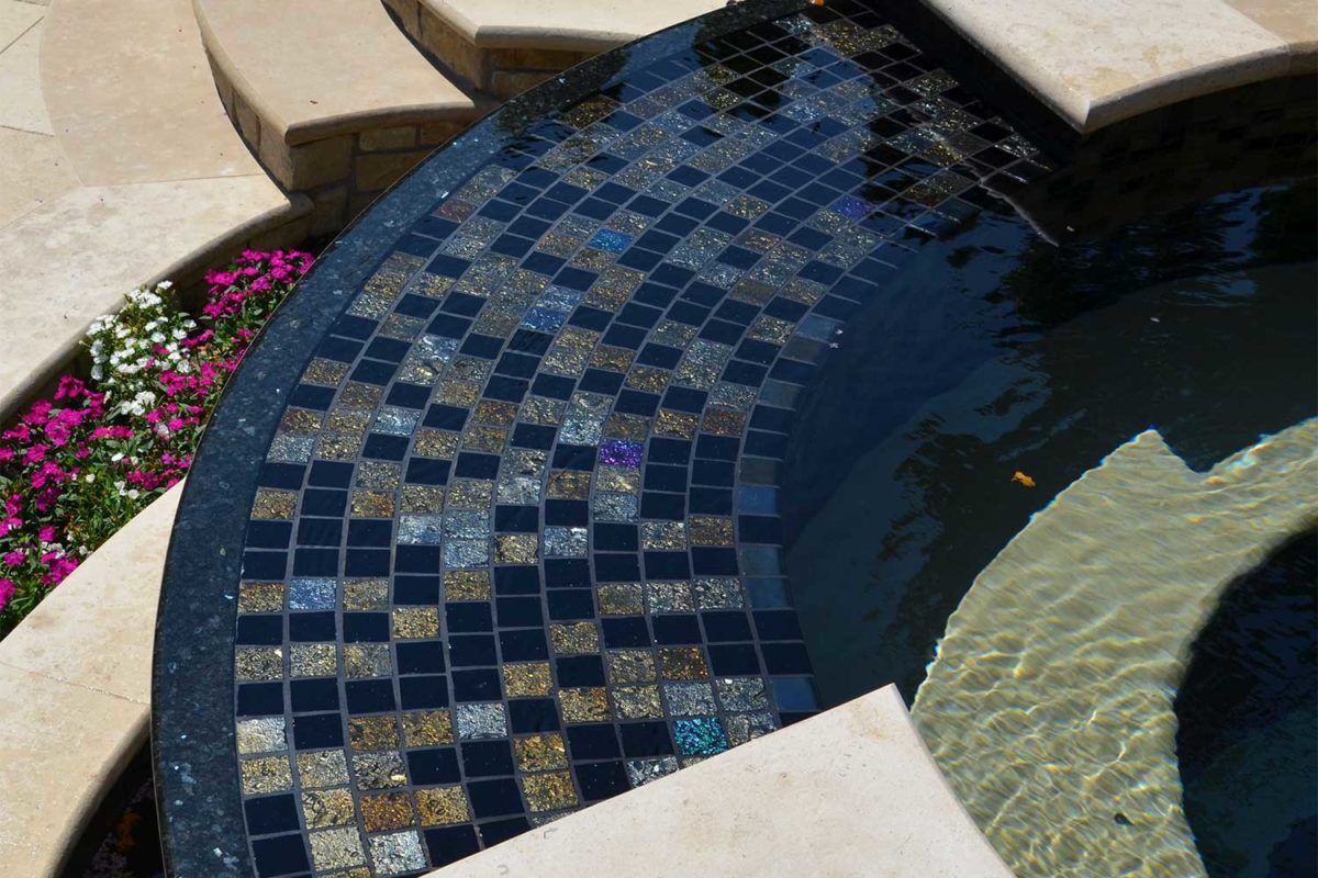 G1C Obsidian all tiled spa photo