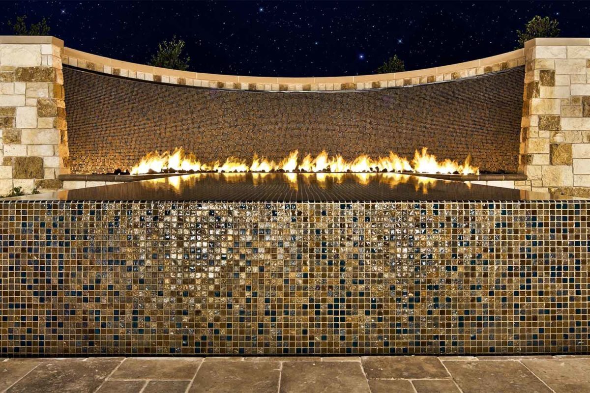 G1C SBBS 1x1 raised spa and curved wall