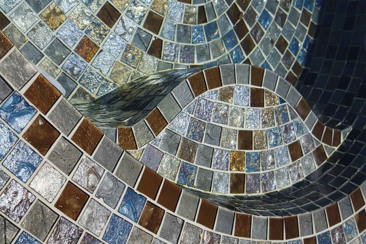 G1C SBBS mix in all tiled spa underwater