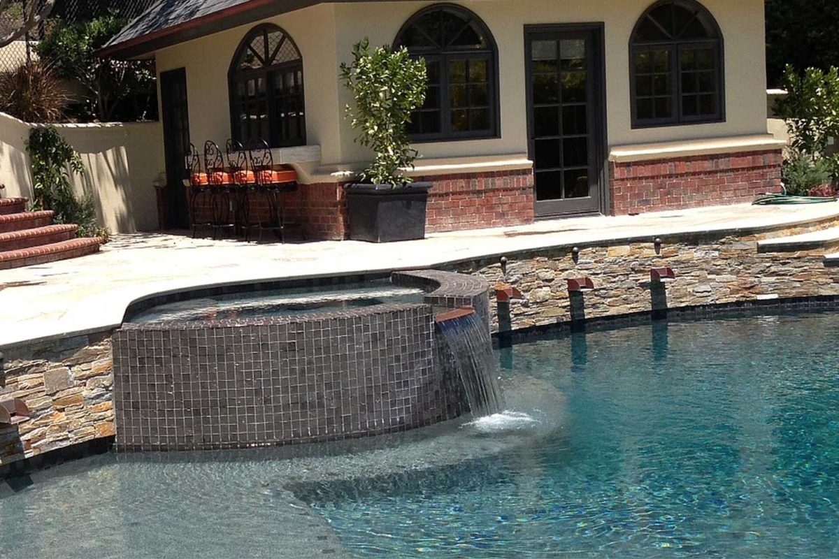 G1C Silverado spa with ledger rock wall