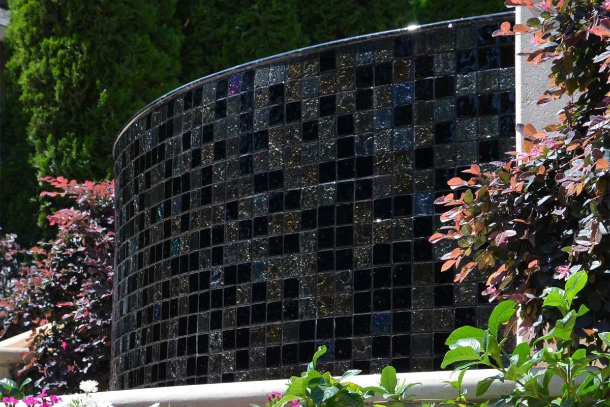 Gold-irid-V2-Obsidian-spa-wall-detail
