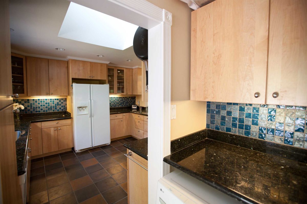 photo of lightstreams steel blue tile in kitchen