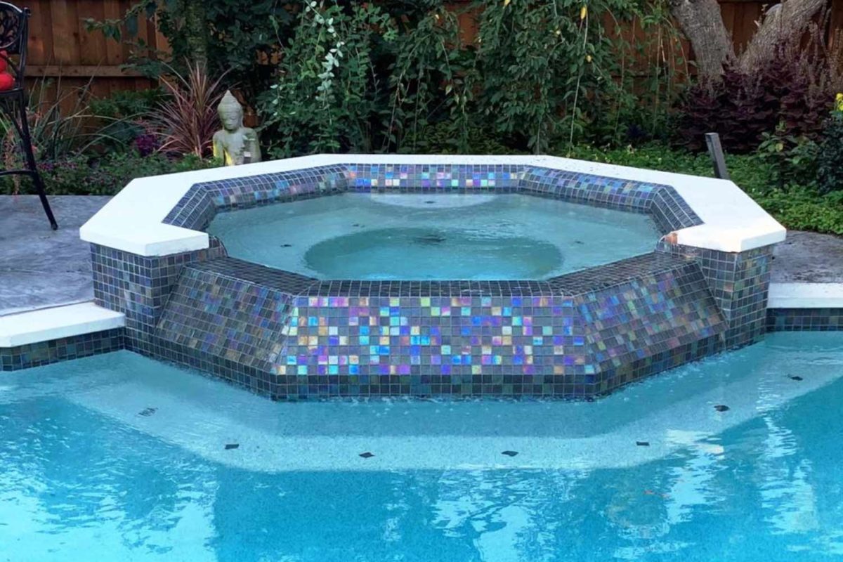Ren-II-Silver-raised-spa-pool-waterline